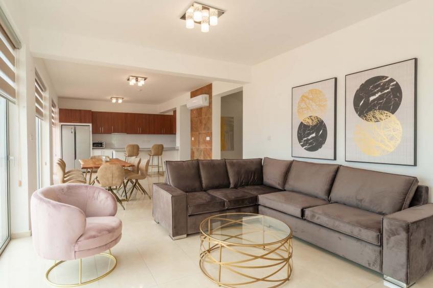 Luxuriöse Villa mit 4 Schlafzimmern, Pool und Whirlpool - foto 12