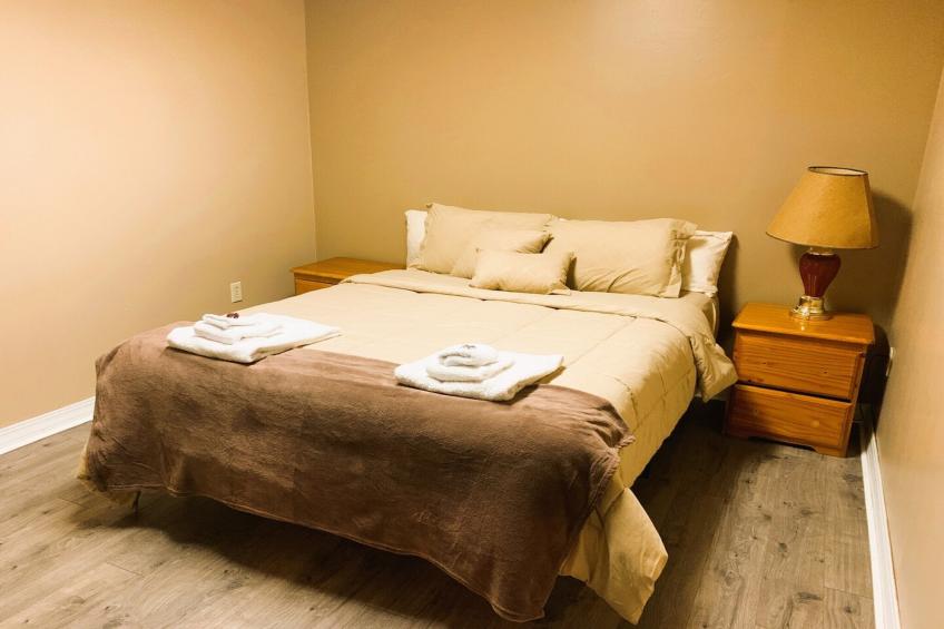 King Bed Riverfront Suite - foto 66