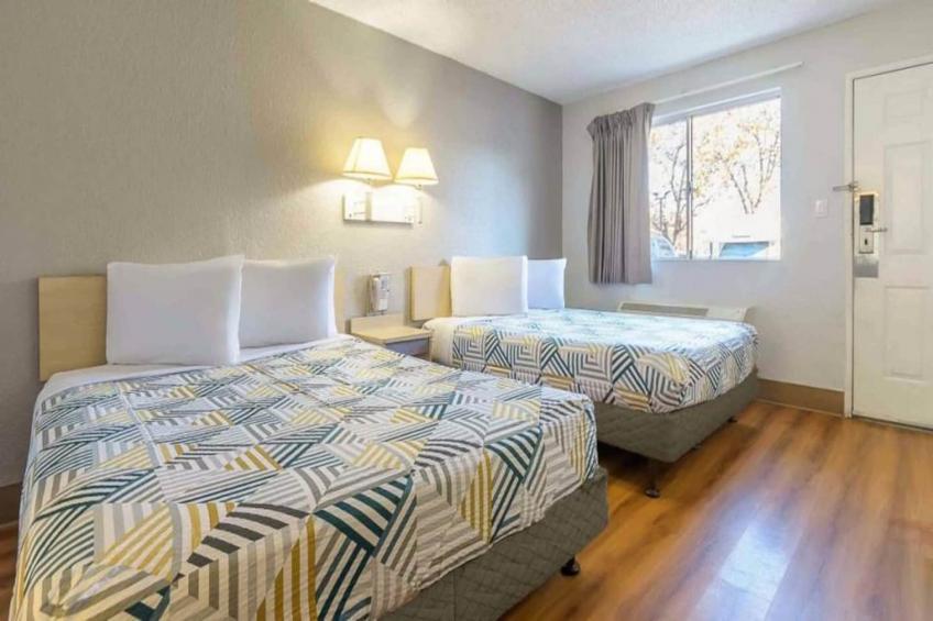 2 Queen Beds  Micfridge - foto 4