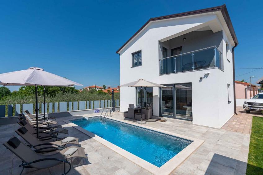 Villa mit Privatpool - BF-5PDN9