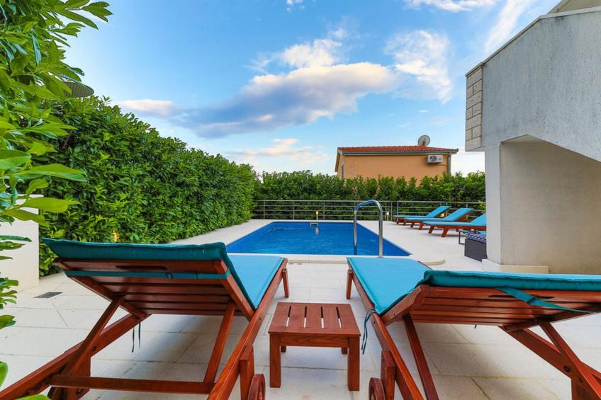 Relaxing Holiday Home with Pool, Fitness Area, and Entertainment Facilities - Six Bedroom Holiday Home - foto 34