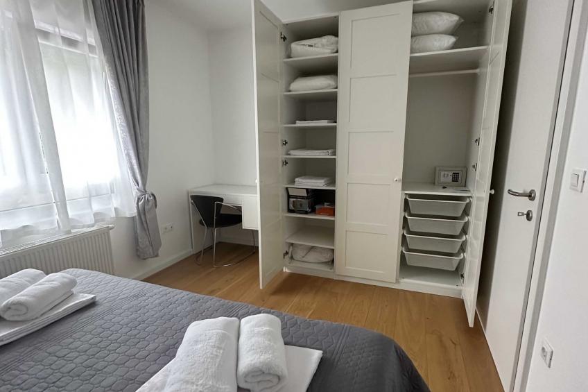 Cozy Retreat in Krapinske Toplice: Comfort and Prime Location with Pivate Parking - One Bedroom Apartment - foto 9