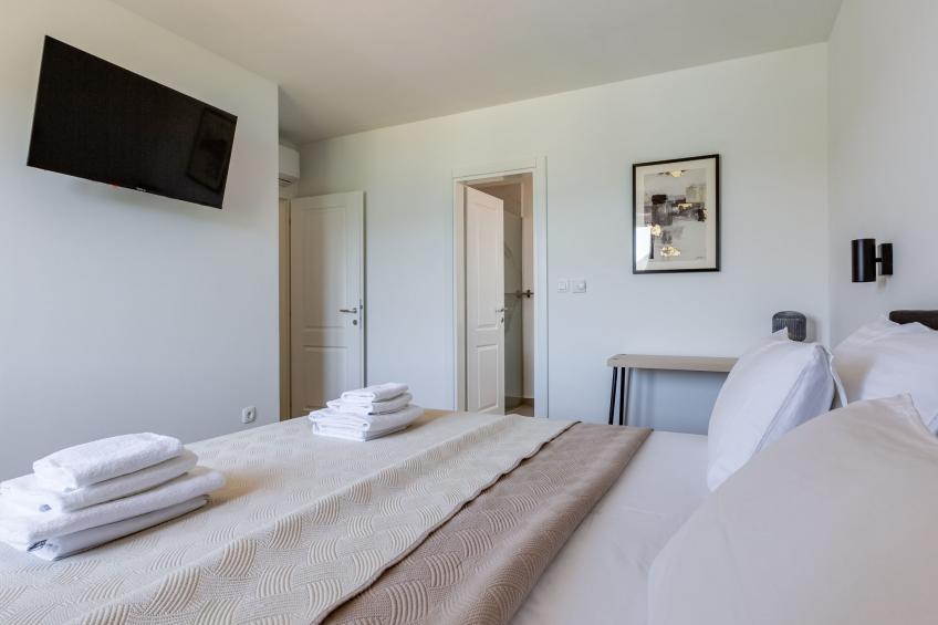 Escape on lake - foto 40