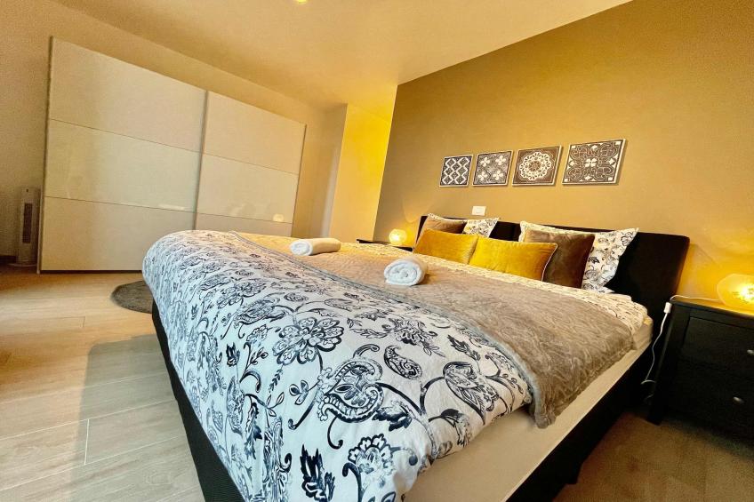 Modern 2BR Penthouse Near Diamond District by OneLuxStay - foto 28