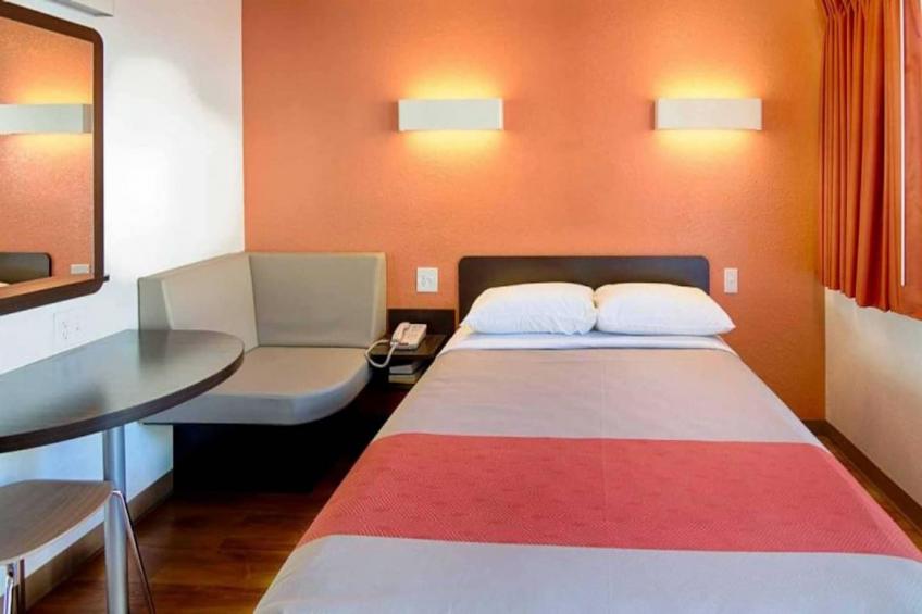 1 Queen Bed - foto 13