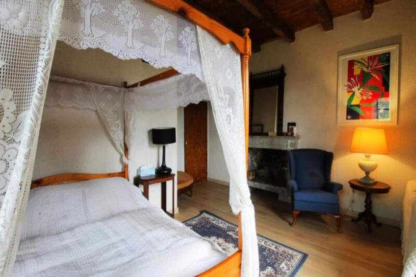 Maison De Charme Ancienne Entre Lacs Et Rhône - foto 17