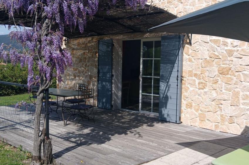 Provenzalisches Ferienhaus mit Charme auf dem Land mit Pool