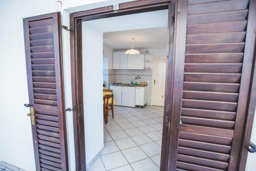 Apartments Jug - Studio Apartment with Private Garden - foto 9