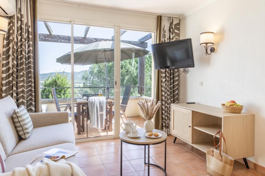 Pierre & Vacances Village Pont Royal en Provence Apartment 4 people - 1 bedroom - Balcony or terrace - Air-conditioned - Renovated - foto 12