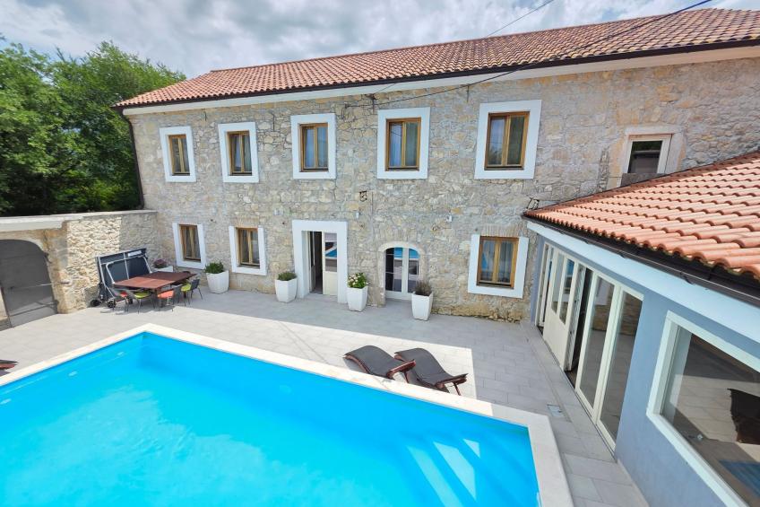 Steinhaus mit privatem Außenpool - foto 3