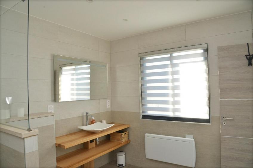 Belle maison avec piscine à débordement chauffée - foto 31