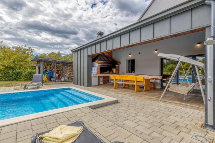 Four Bedroom Holiday House Mali Raj with Pool - foto 33