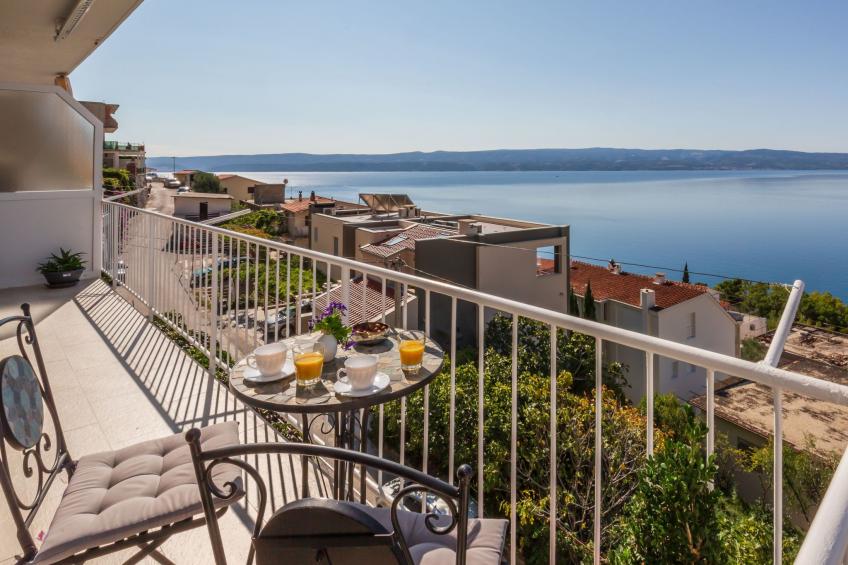 Große Wohnung in Omiš mit Möbliertem Balkon - foto 28