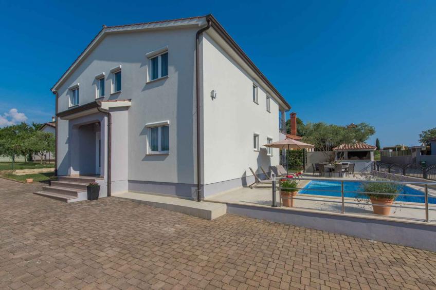 Holiday apartment with pool - BF-NXGFC - foto 10