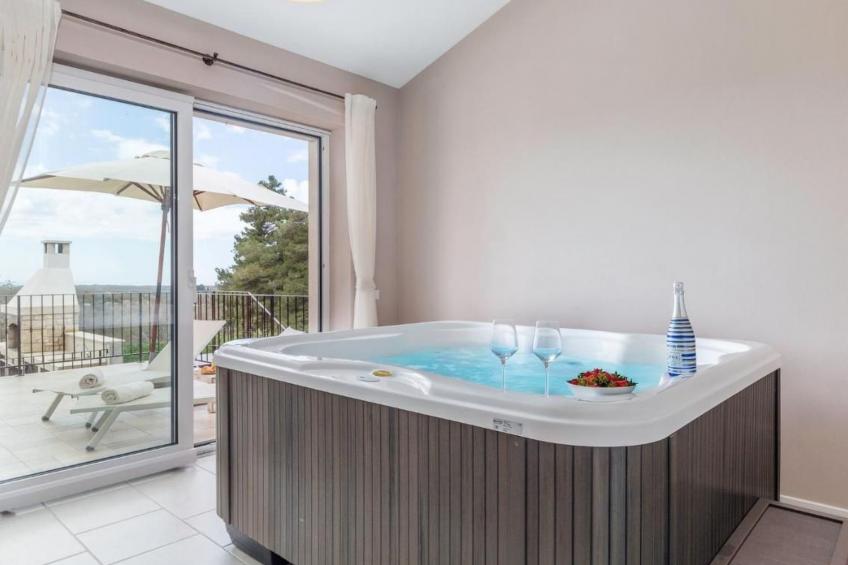 Romantische Villa mit Meerblick, Pool und Jacuzz - foto 14