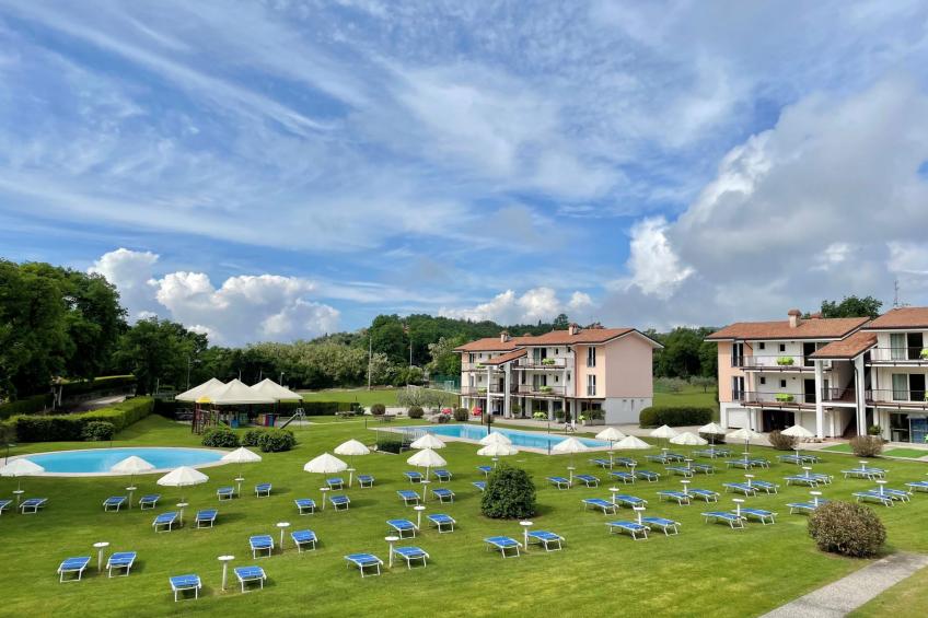 Wohnung in Costermano mit privatem Parkplatz