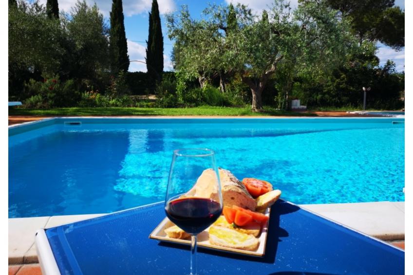Poppy apt with shared pool - foto 17