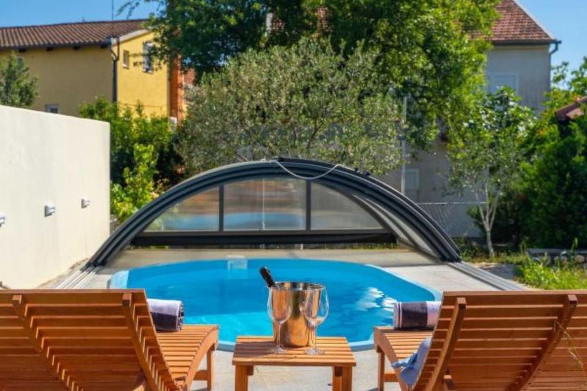 Charming Villa Rea, 8+2 with heated pool - foto 53