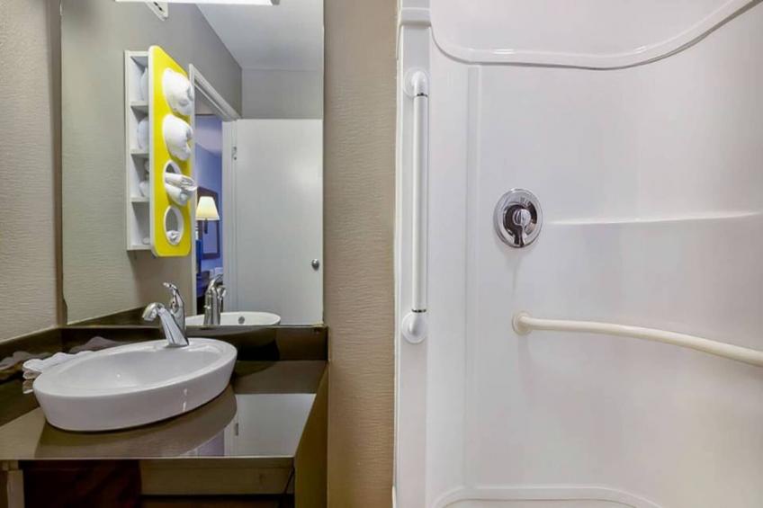 2 FULL BEDS  MICFRIDGE - foto 9