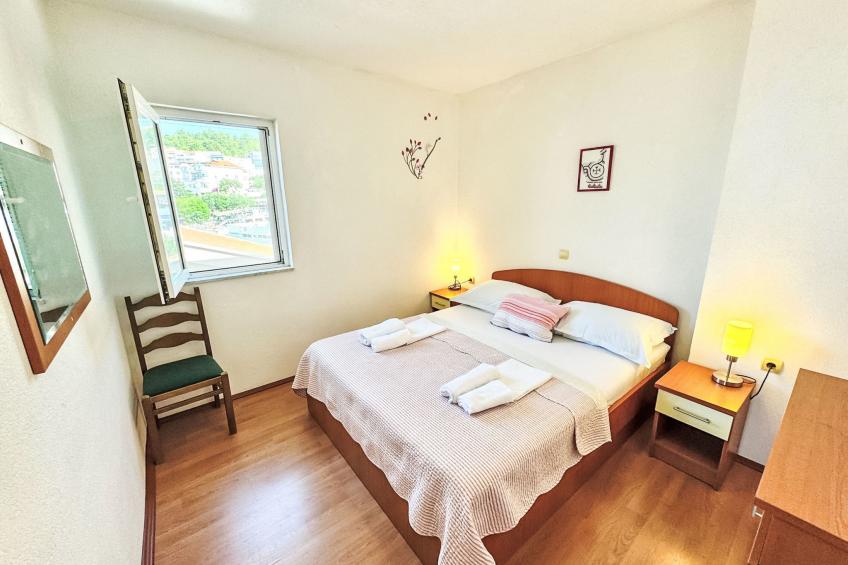 Angenehme Wohnung in Komarna mit privatem Parkplatz - foto 5
