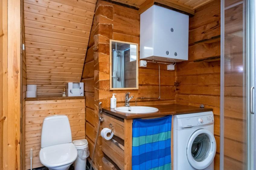 Pyhäpaikka 2 - foto 11