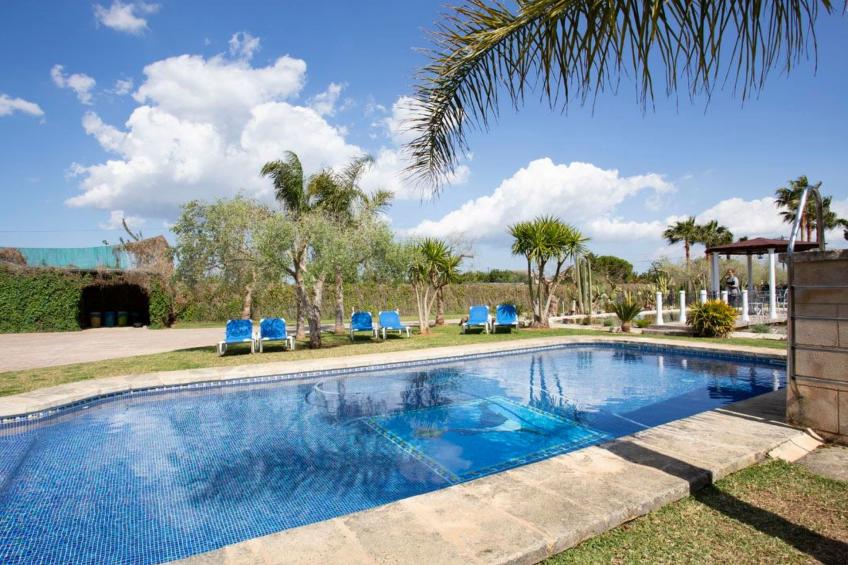 Finca mit Tennisplatz und Schwimmbad - foto 3