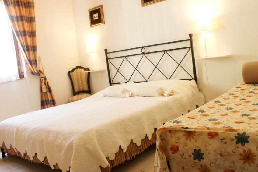 Sehr zentral mit Parkmöglichkeit - foto 14