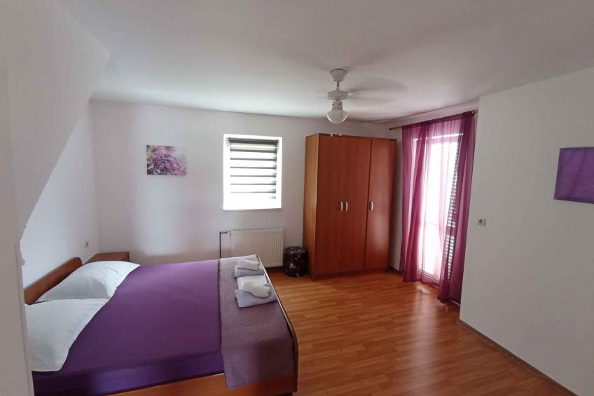 Holiday apartment with terrace and sea view - BF-MRK93 - foto 14