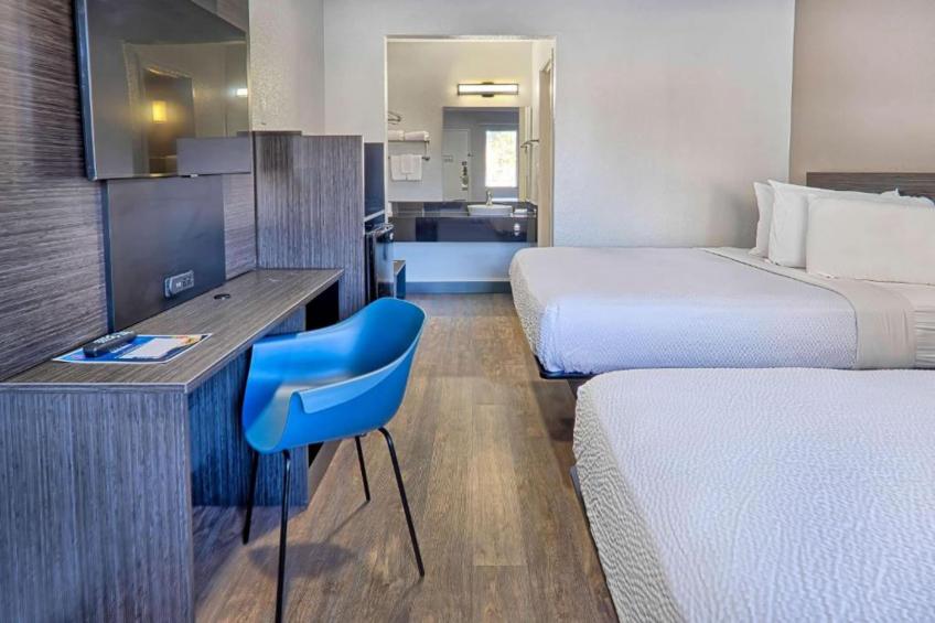 2 Queen Beds  Micfridge - foto 14