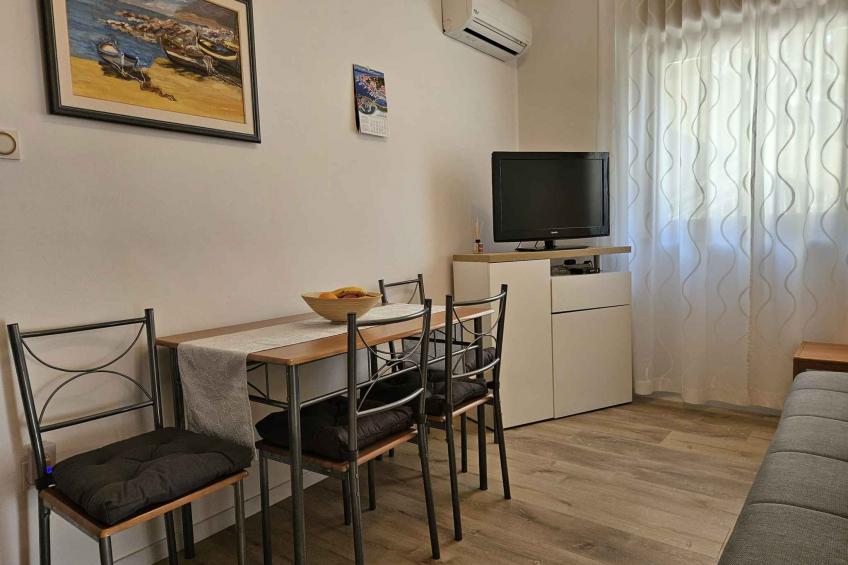 Vakantiewoning Een slaapkamer appartement met terras - VW-9C65 - foto 10