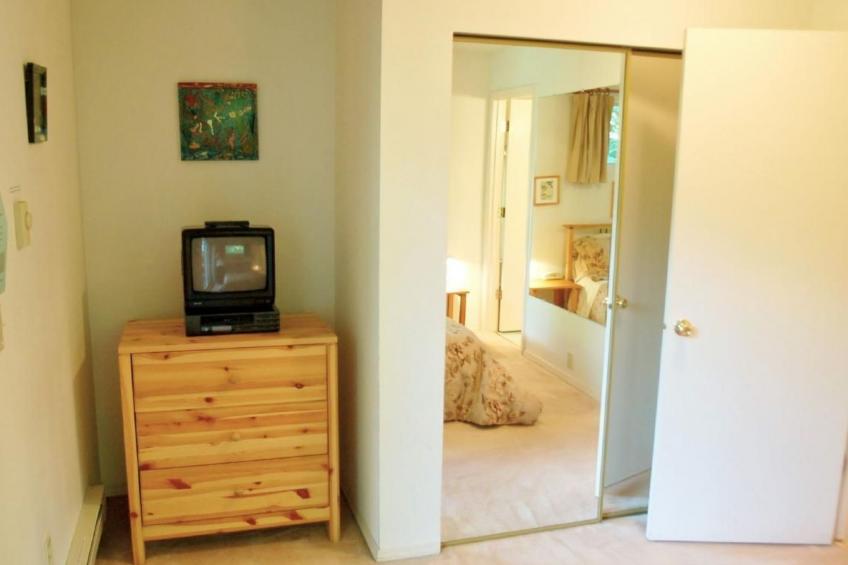 Hütte am Fluss mit Sauna, Whirlpool, Haustiere OK - foto 13