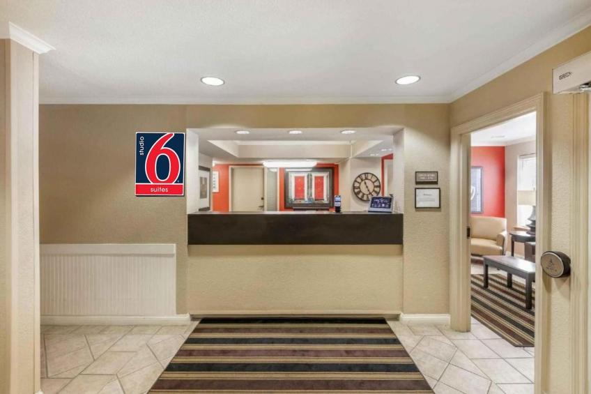 2 Queen Beds | Smoking, Kitchen - foto 4