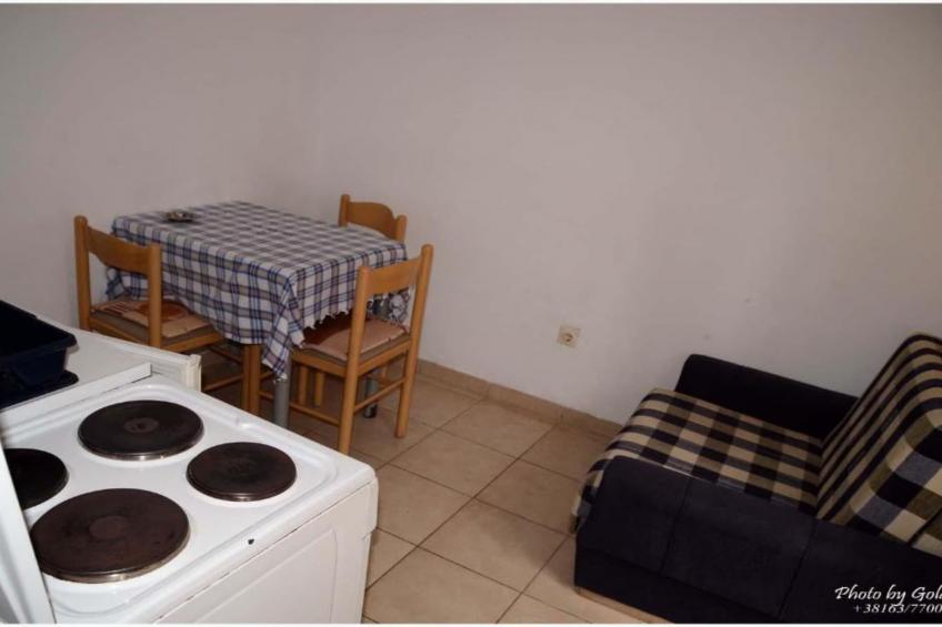 Apartments Roza - Standard  Double Room with Shared Bathroom  1