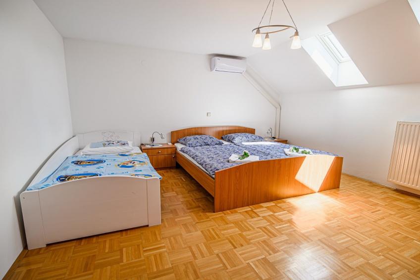 Sunny and Spacious Apartments with Terrace near Water Park - Three Bedroom Apartment with Terrace - foto 10