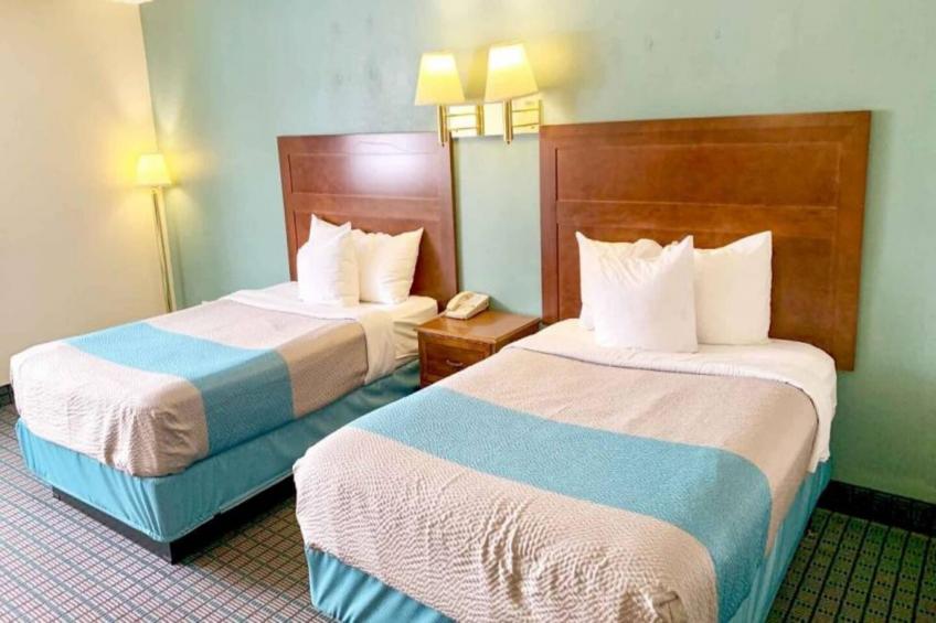 2 Full Beds  Non-Smoking - foto 8