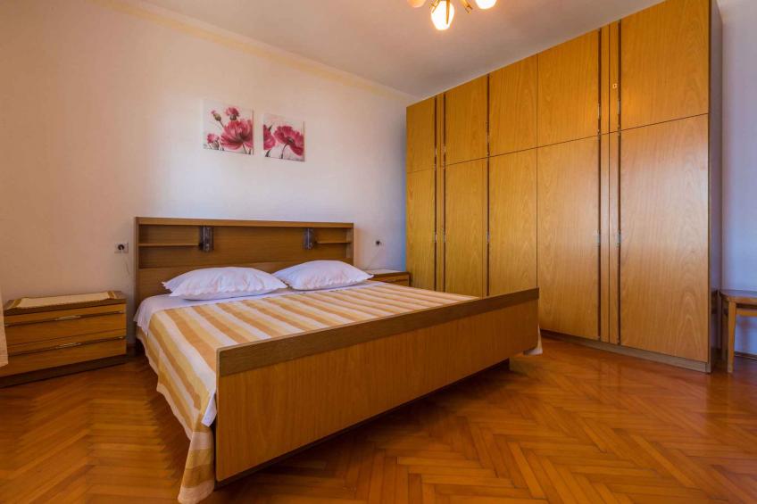 Holiday apartment in the first row to the sea, with sea view and satellite TV - BF-DMFX - foto 28