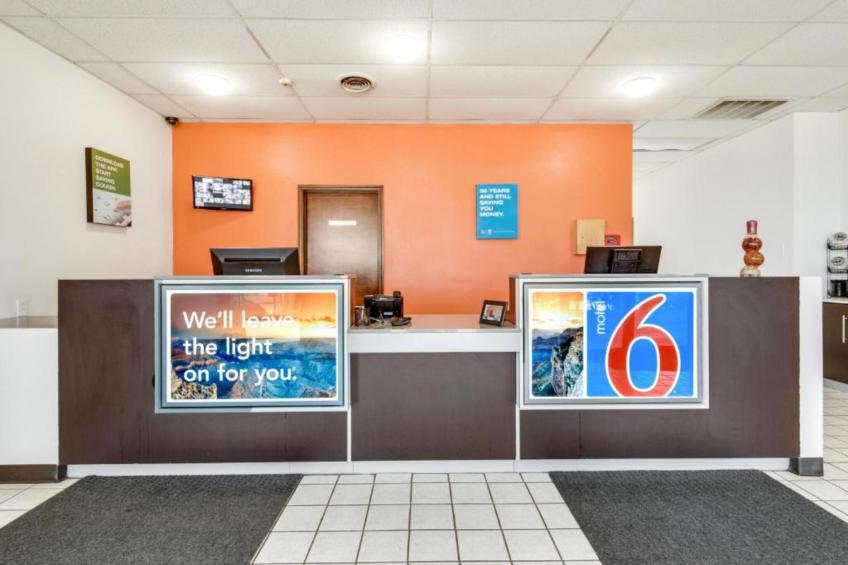 1 King Bed  Smoking Kitchen Sofa-Bed - foto 5