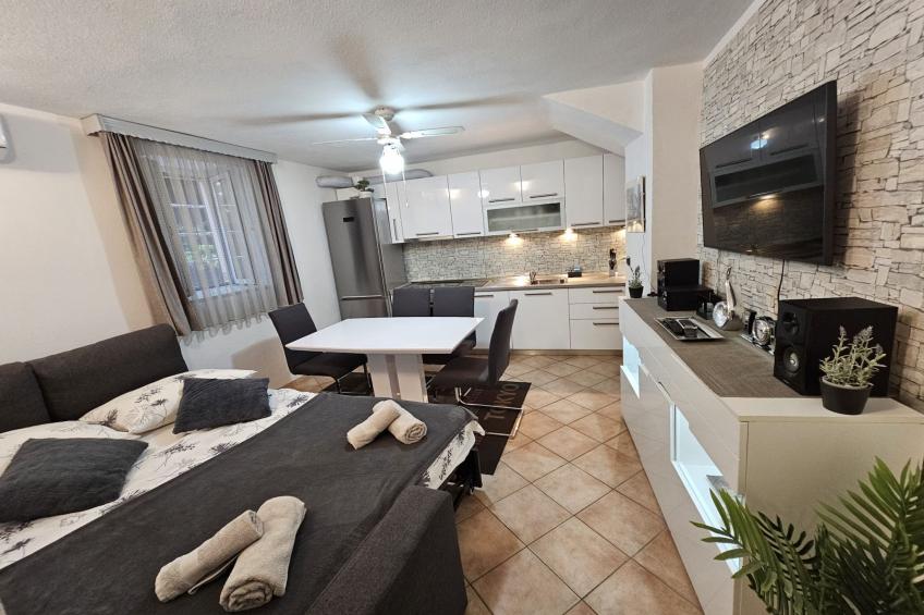 Apartments Diadora - Studio apartment Stone (ground floor) - foto 8