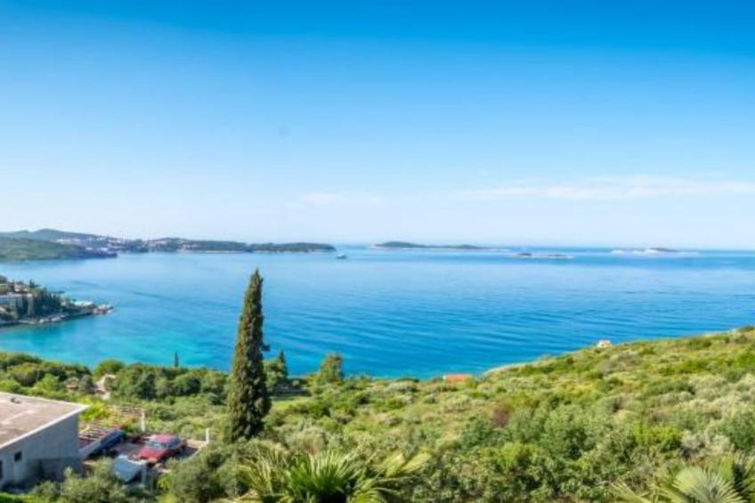 Apartments & Rooms Barišić - Double Room with Balcony and Garden View (Soba 1) - foto 19