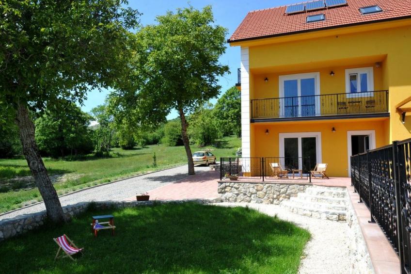 Alleinstehendes Ferienhaus mit Swimmingpool - foto 6