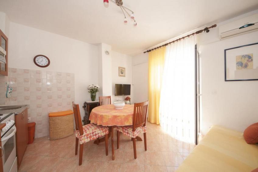 Apartments Mira - One Bedroom Apartment with Balcony(A2) - foto 2