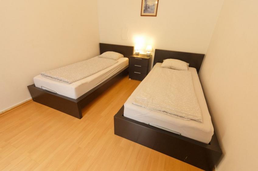 Wohnung in Fünfhaus mit Garten - foto 8