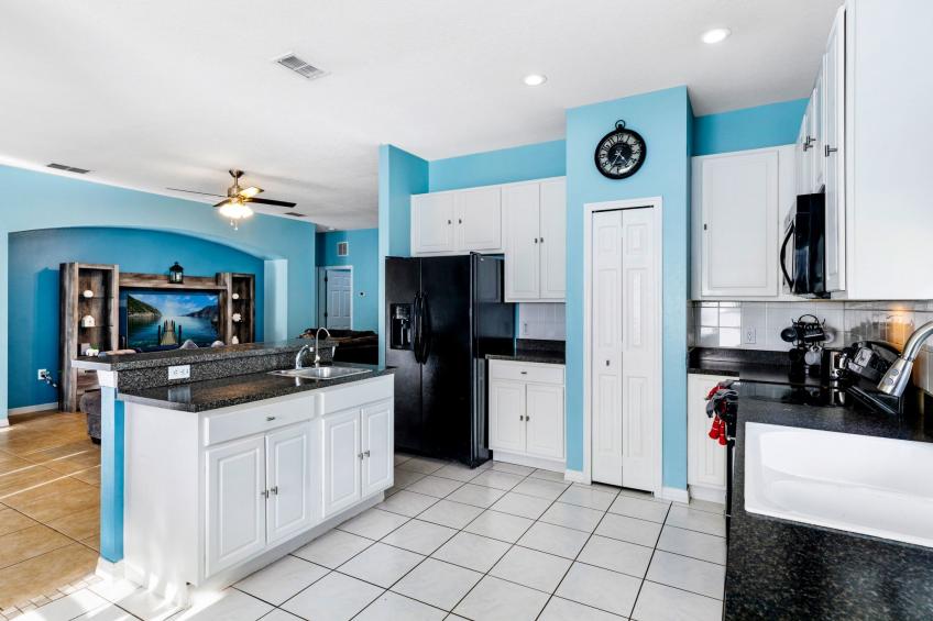 Entspannendes 4BR-Getaway mit privatem Pool - foto 12