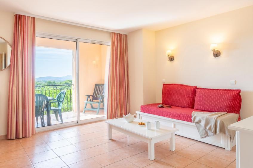 Pierre & Vacances Village Pont Royal en Provence Apartment 8 people - 2 bedrooms + 1 sleeping alcove - Balcony