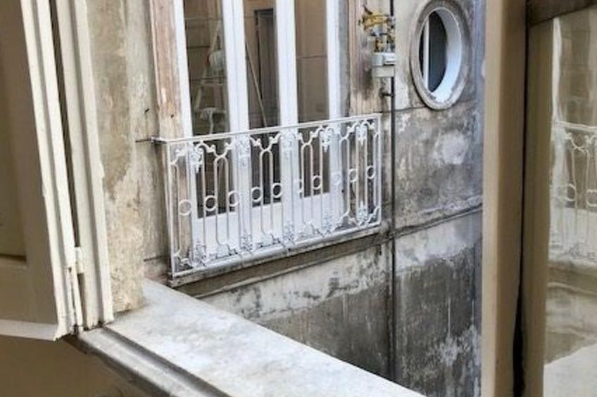 Große Duomo-Wohnung im historischen Zentrum - foto 26