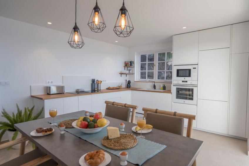 Helle Wohnung mit atemberaubender Aussicht auf das Meer und den Strand - foto 24