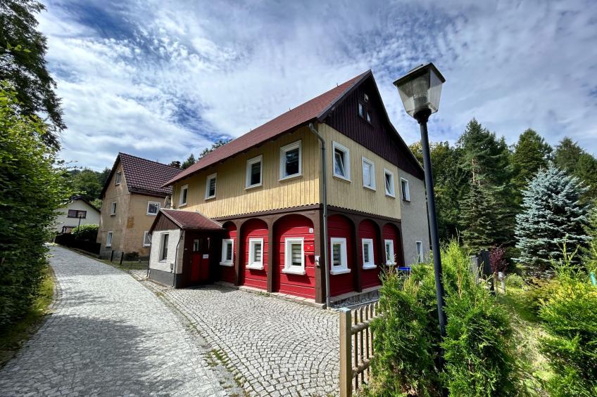 Waldferienhaus Dunja mit Sauna, Whirlpool, direkt am Waldrand, Kletterfelsen