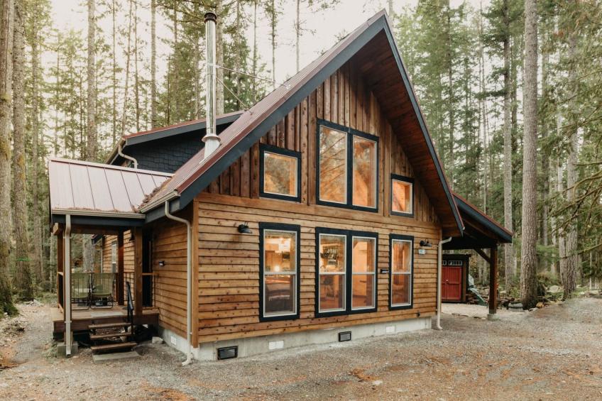 Neues modernes rustikales Haus mit AC, Whirlpool, Haustiere OK