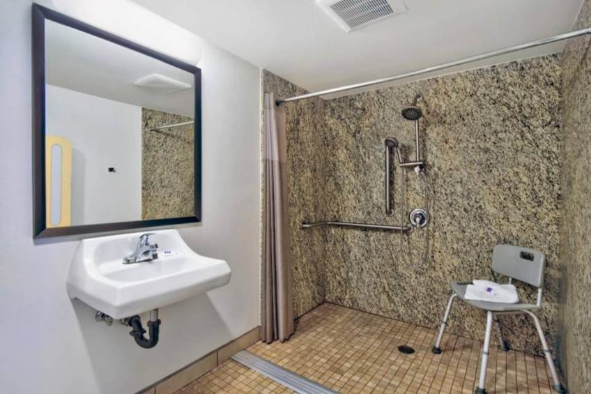 1 KING BED  NON-SMOKING KITCHEN - foto 31