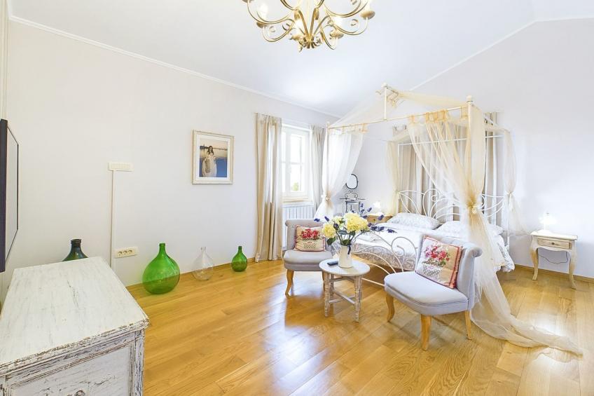 Luxuriöse Villa mit Schwimmbad und großem Garten - foto 28